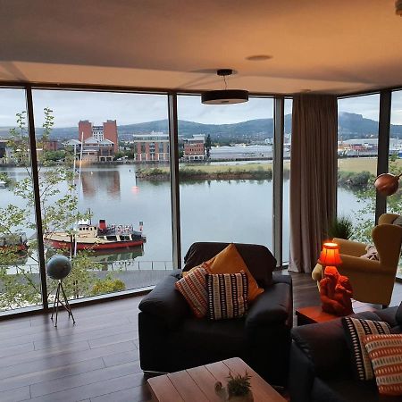 Luxury Apartment Marina Views At Titanic Quarter Belfast Bagian luar foto