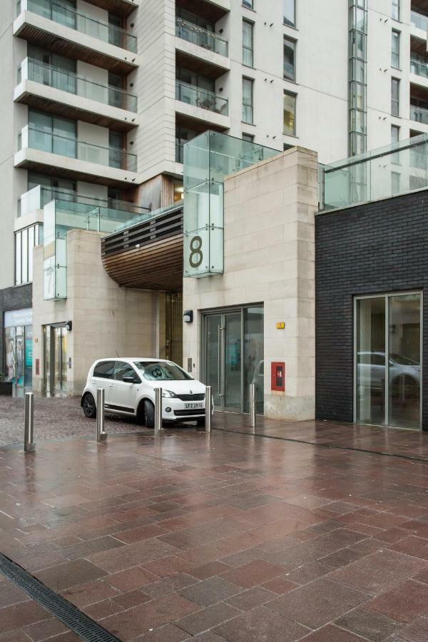 Luxury Apartment Marina Views At Titanic Quarter Belfast Bagian luar foto