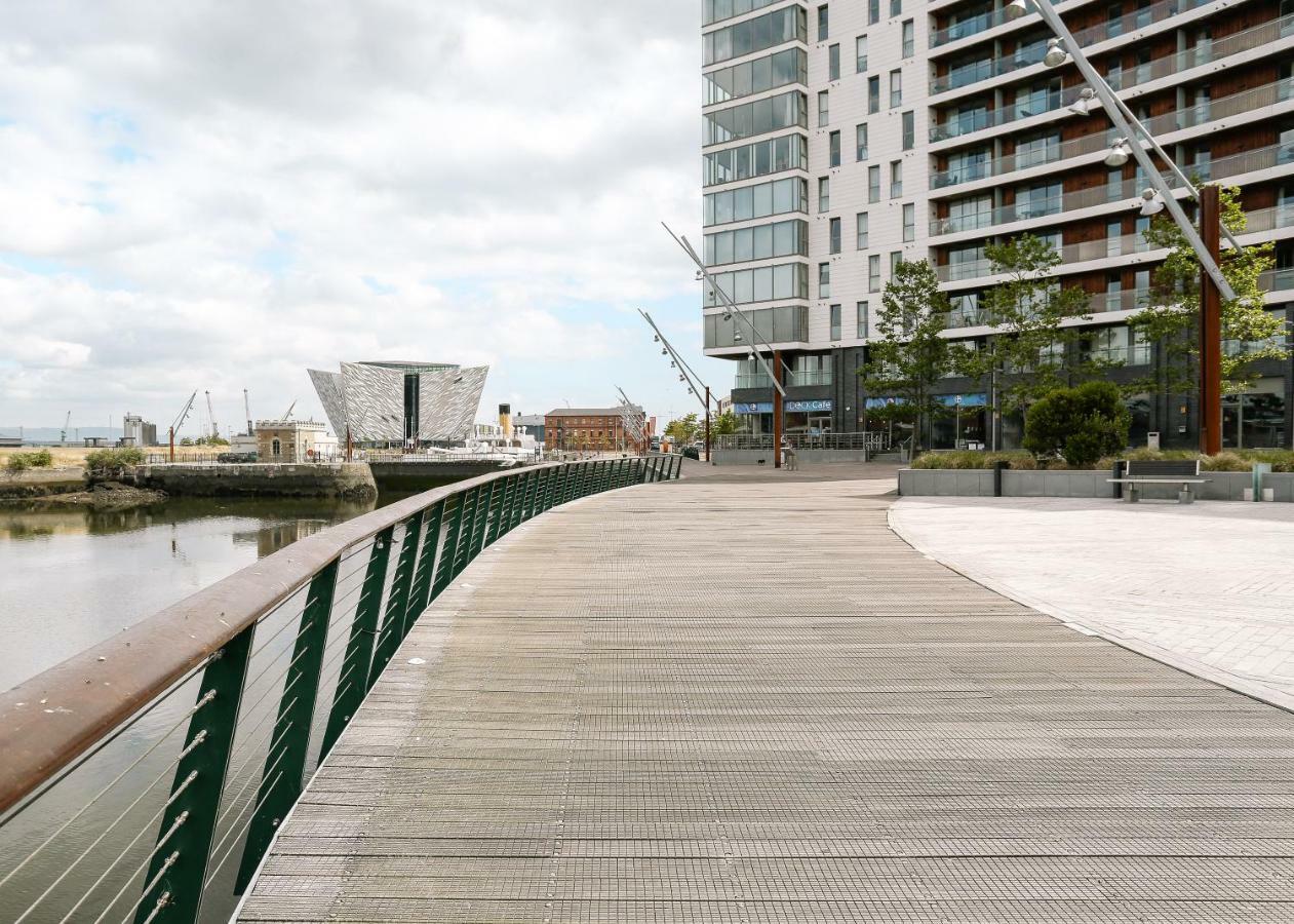 Luxury Apartment Marina Views At Titanic Quarter Belfast Bagian luar foto